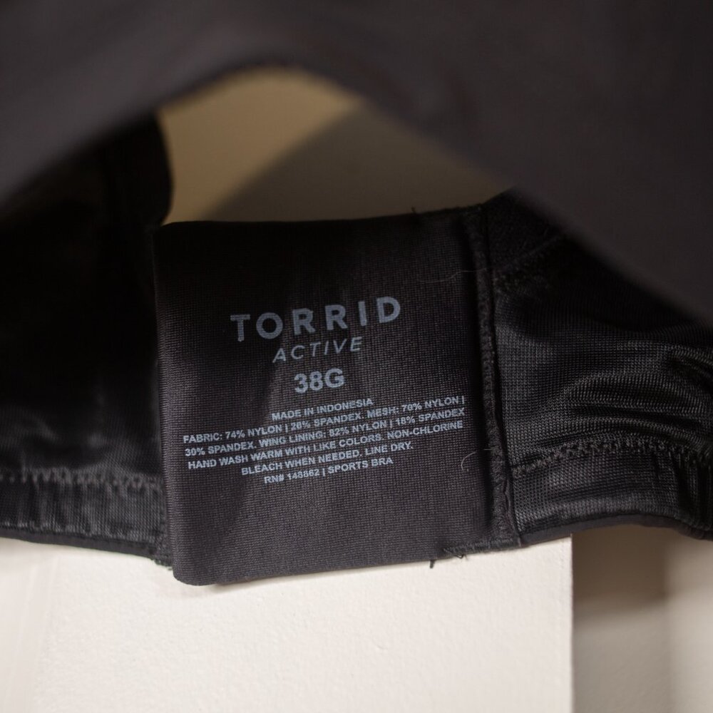 Torrid Mid Impact Underwire Solid Active Sports B… - image 3